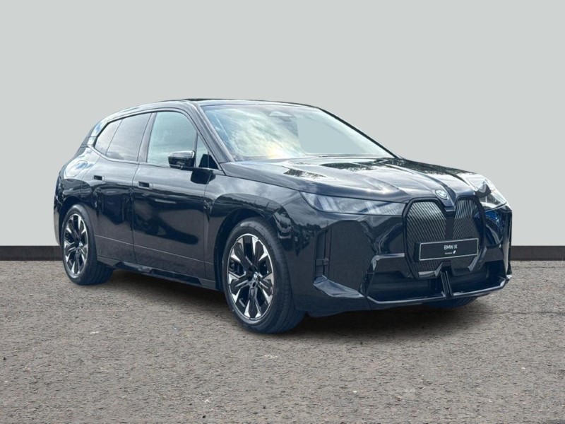 BMW iX