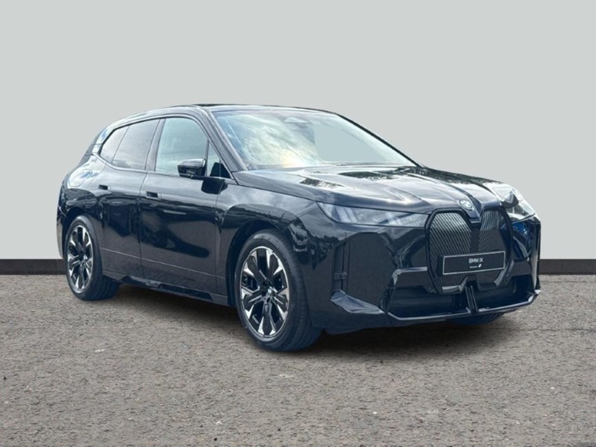 BMW iX