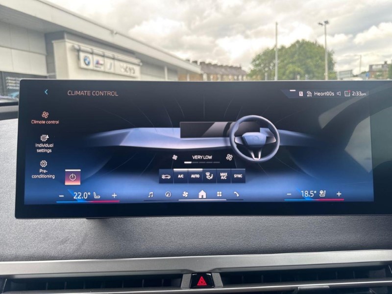  BMW iX 300kW xDrive45 M Sport 101kWh 5dr Auto 5681163
