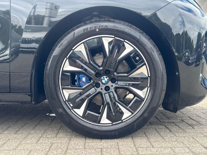  BMW iX 300kW xDrive45 M Sport 101kWh 5dr Auto 5681147