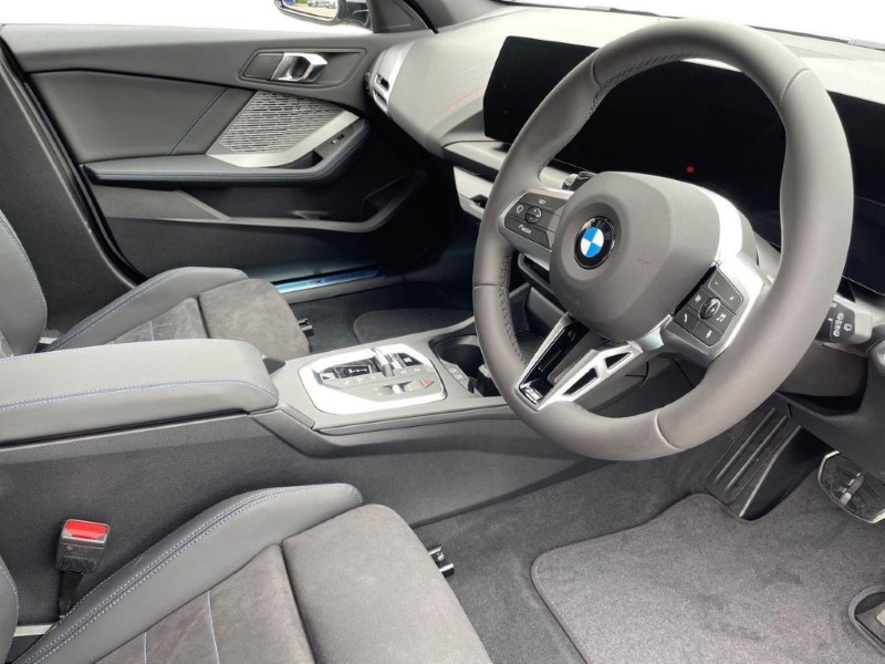  BMW 1 SERIES 120 M Sport 5dr Step Auto 5586372