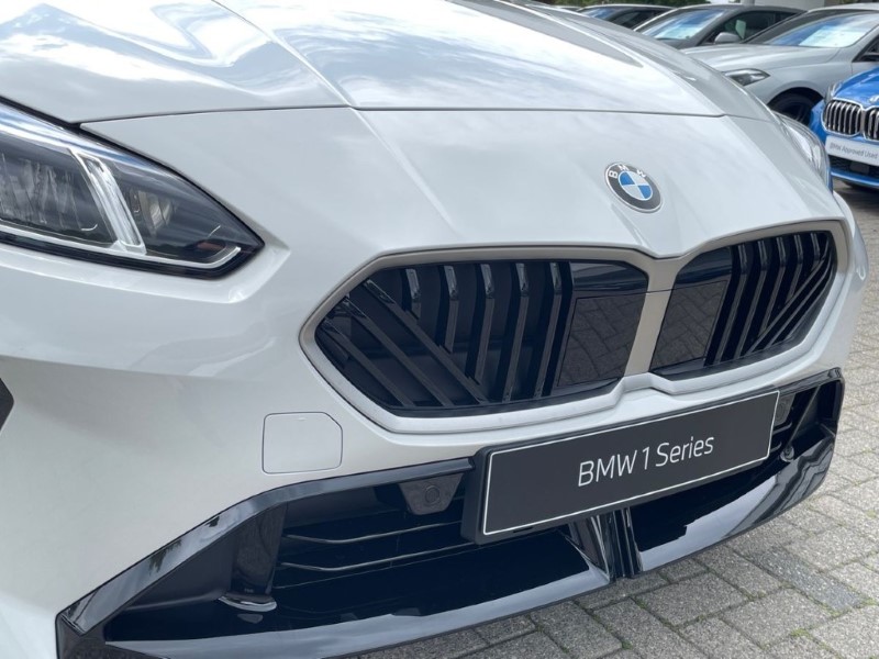  BMW 1 SERIES 123 xDrive M Sport 5dr Step Auto 5524305