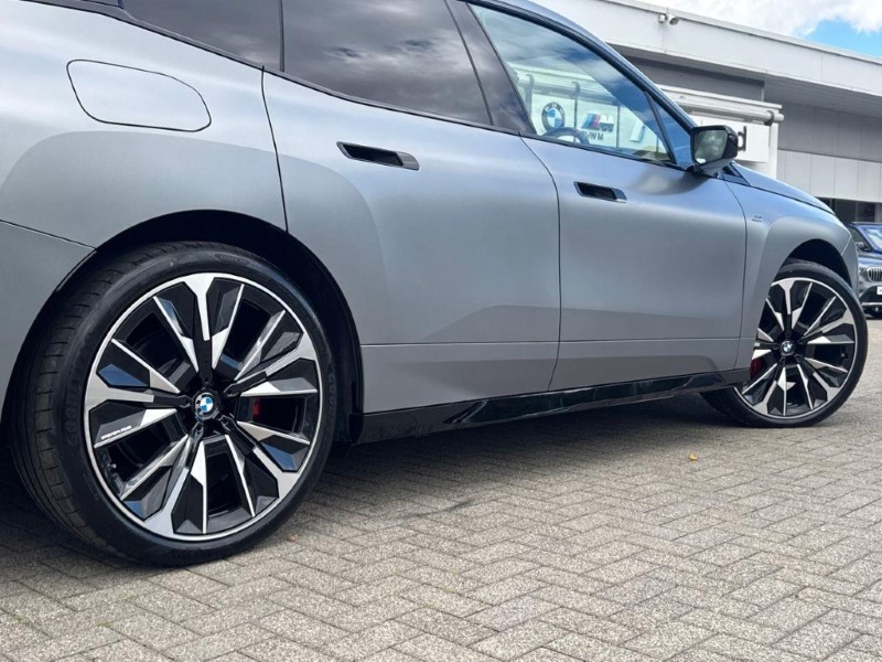  BMW iX 485kW M70 xDrive 112kWh 5dr Auto [Tech/Skylounge] 5667685