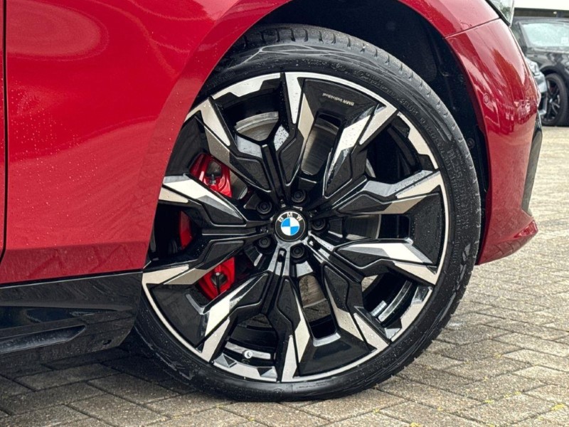  BMW 5 SERIES 550e xDrive M Sport 5dr Auto 5774181