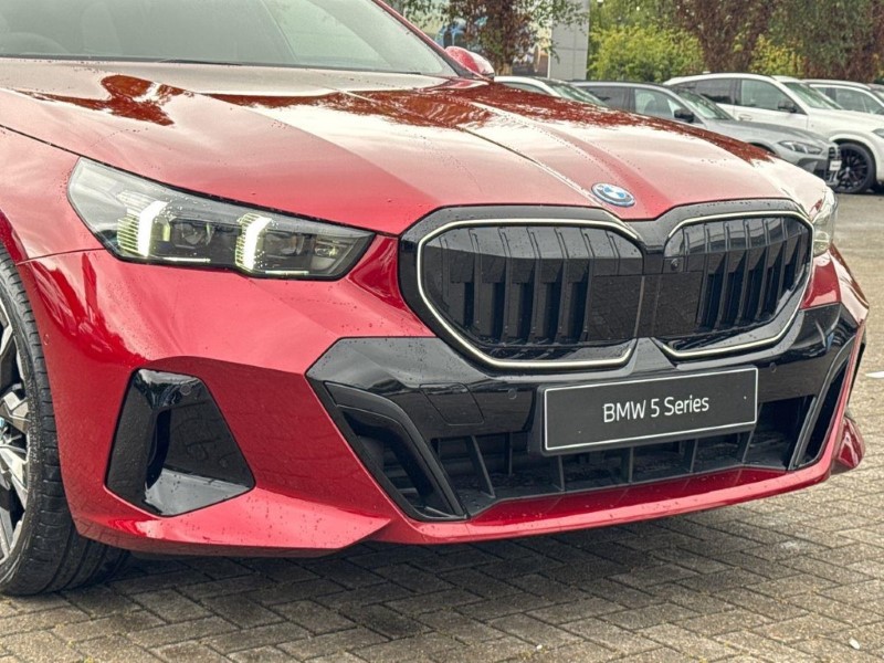  BMW 5 SERIES 550e xDrive M Sport 5dr Auto 5774174