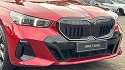 BMW 5 SERIES 550e xDrive M Sport 5dr Auto 5774174