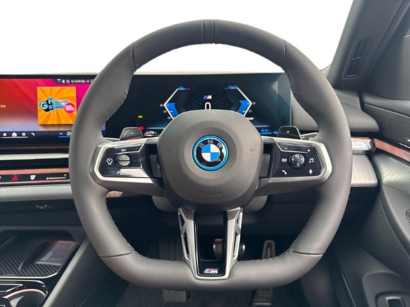  BMW 5 SERIES 550e xDrive M Sport 5dr Auto 5774134