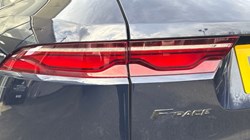 2022 (72) JAGUAR F-PACE 2.0 D200 R-Dynamic Black 5dr Auto AWD 4699882
