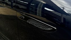2022 (72) JAGUAR F-PACE 2.0 D200 R-Dynamic Black 5dr Auto AWD 4699883