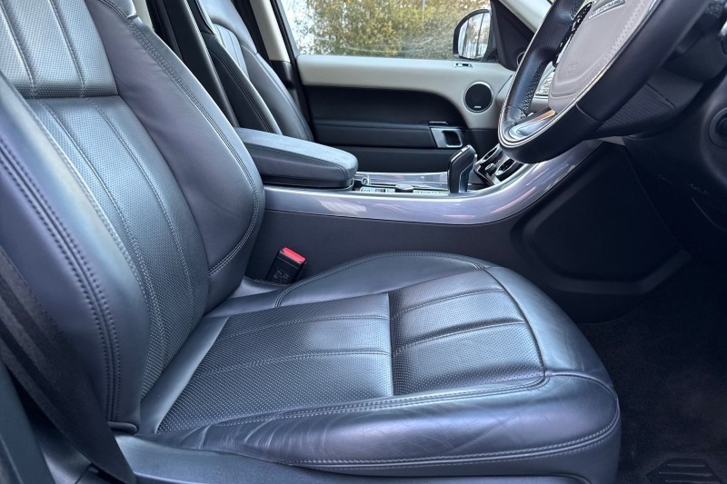 2021 (71) LAND ROVER RANGE ROVER SPORT 3.0 D300 HSE Silver 5dr Auto 4733251