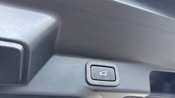 2021 (71) LAND ROVER RANGE ROVER SPORT 3.0 D300 HSE Silver 5dr Auto 4733269