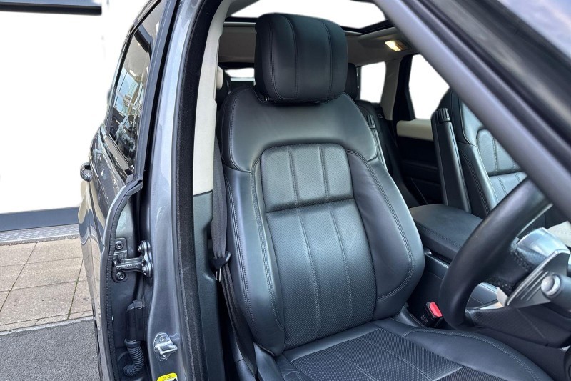 2021 (71) LAND ROVER RANGE ROVER SPORT 3.0 D300 HSE Silver 5dr Auto 4733252