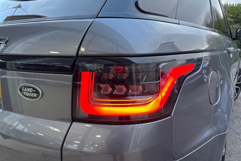 2021 (71) LAND ROVER RANGE ROVER SPORT 3.0 D300 HSE Silver 5dr Auto 4733276