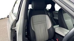 2022 (72) LAND ROVER RANGE ROVER EVOQUE 2.0 D200 R-Dynamic S 5dr Auto 4736261