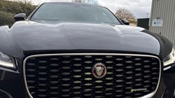 2022 (22) JAGUAR F-PACE 3.0 D300 R-Dynamic SE 5dr Auto AWD 4745978