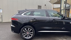 2022 (22) JAGUAR F-PACE 3.0 D300 R-Dynamic SE 5dr Auto AWD 4745986