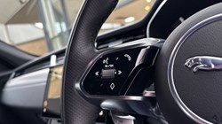 2022 (22) JAGUAR F-PACE 3.0 D300 R-Dynamic SE 5dr Auto AWD 4745960