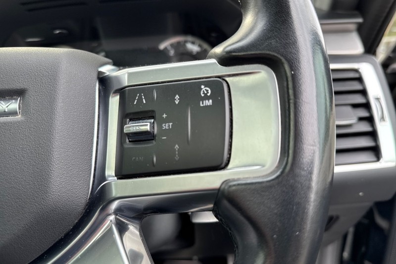 2022 (22) LAND ROVER DISCOVERY 3.0 D300 R-Dynamic SE 5dr Auto 4733310