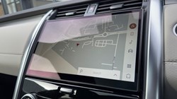 2022 (22) LAND ROVER DISCOVERY 3.0 D300 R-Dynamic SE 5dr Auto 4733312