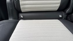 2022 (22) LAND ROVER DISCOVERY 3.0 D300 R-Dynamic SE 5dr Auto 4733321