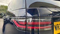 2022 (22) LAND ROVER DISCOVERY 3.0 D300 R-Dynamic SE 5dr Auto 4733299