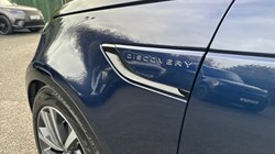 2022 (22) LAND ROVER DISCOVERY 3.0 D300 R-Dynamic SE 5dr Auto 4733300