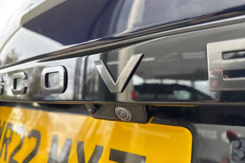 2022 (22) LAND ROVER DISCOVERY 3.0 D300 R-Dynamic SE 5dr Auto 4733325