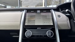 2022 (22) LAND ROVER DISCOVERY 3.0 D300 R-Dynamic SE 5dr Auto 4733294