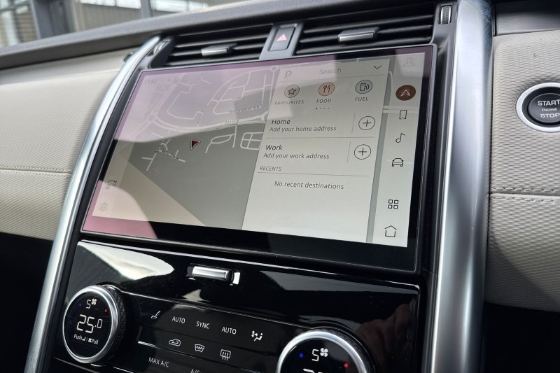 2022 (22) LAND ROVER DISCOVERY 3.0 D300 R-Dynamic SE 5dr Auto 4733291