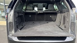 2022 (22) LAND ROVER DISCOVERY 3.0 D300 R-Dynamic SE 5dr Auto 4733290