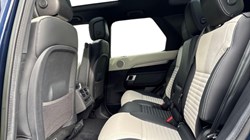 2022 (22) LAND ROVER DISCOVERY 3.0 D300 R-Dynamic SE 5dr Auto 4733284