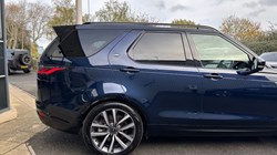 2022 (22) LAND ROVER DISCOVERY 3.0 D300 R-Dynamic SE 5dr Auto 4733335