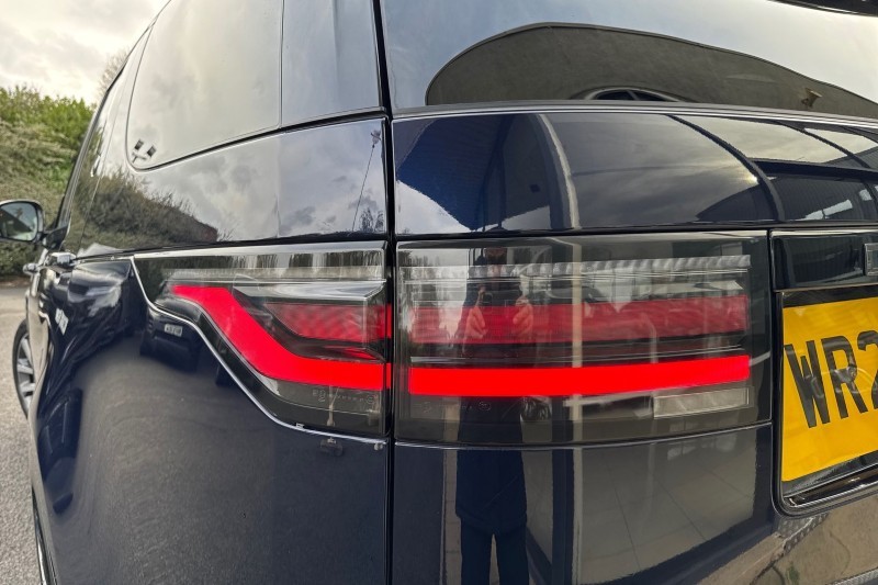 2022 (22) LAND ROVER DISCOVERY 3.0 D300 R-Dynamic SE 5dr Auto 4733331