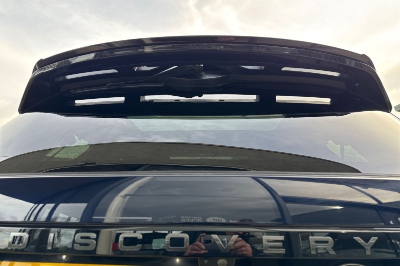 2022 (22) LAND ROVER DISCOVERY 3.0 D300 R-Dynamic SE 5dr Auto 4733329