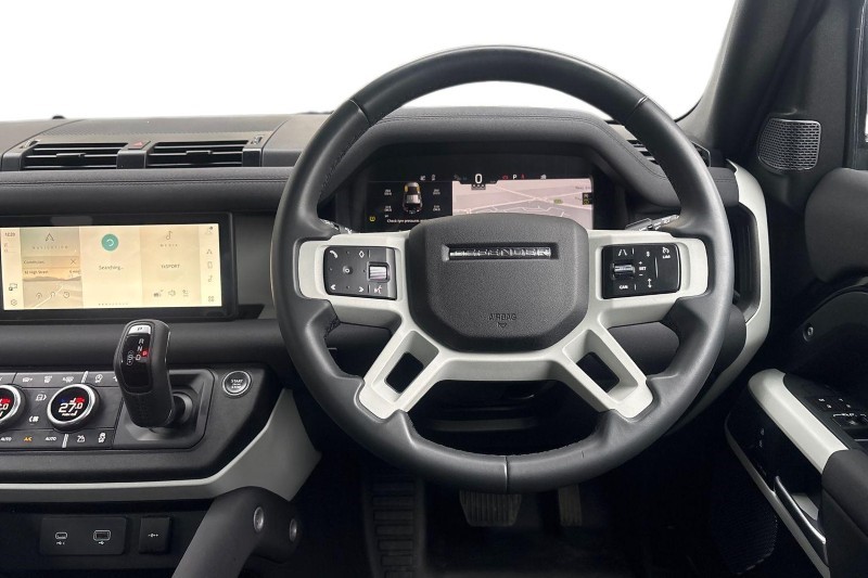 2023 (23) LAND ROVER DEFENDER 3.0 D250 X-Dynamic SE 110 5dr Auto 5014791