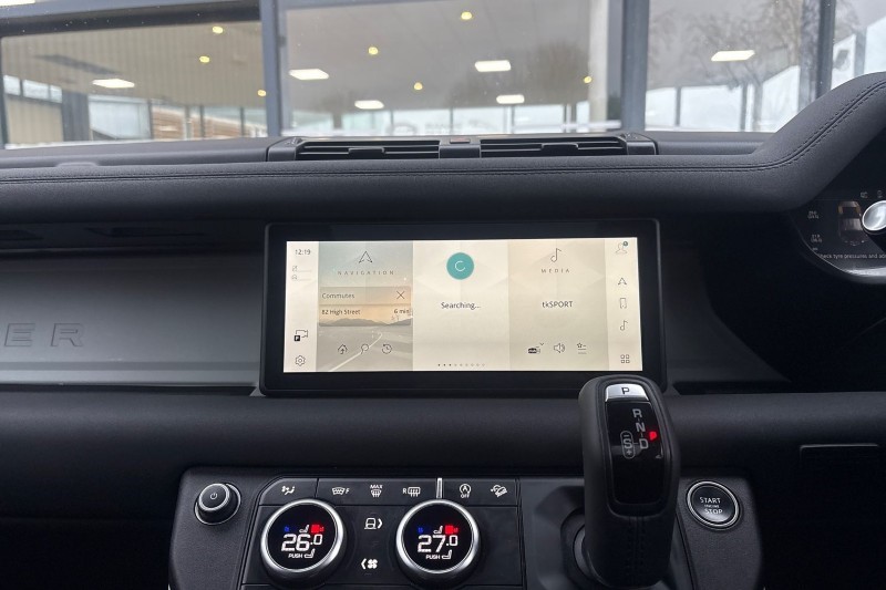 2023 (23) LAND ROVER DEFENDER 3.0 D250 X-Dynamic SE 110 5dr Auto 5014790