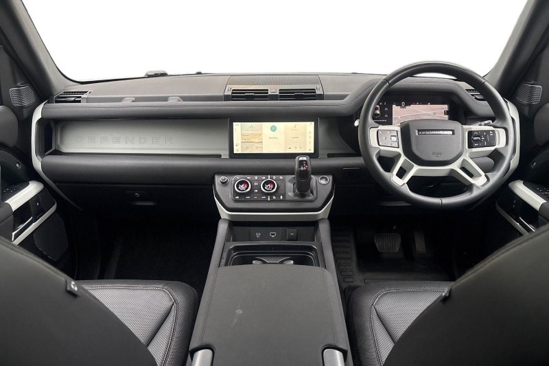 2023 (23) LAND ROVER DEFENDER 3.0 D250 X-Dynamic SE 110 5dr Auto 5014785