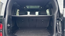 2023 (23) LAND ROVER DEFENDER 3.0 D250 X-Dynamic SE 110 5dr Auto 5014786