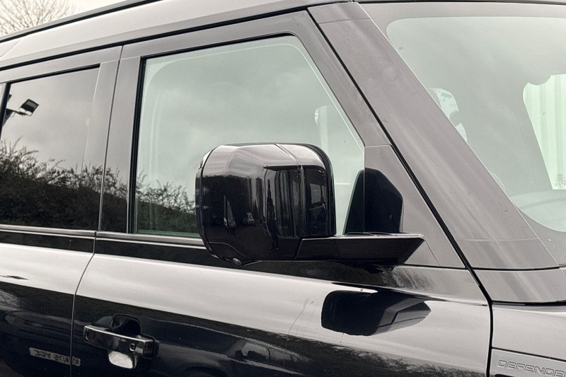 2023 (23) LAND ROVER DEFENDER 3.0 D250 X-Dynamic SE 110 5dr Auto 5014829