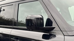 2023 (23) LAND ROVER DEFENDER 3.0 D250 X-Dynamic SE 110 5dr Auto 5014829