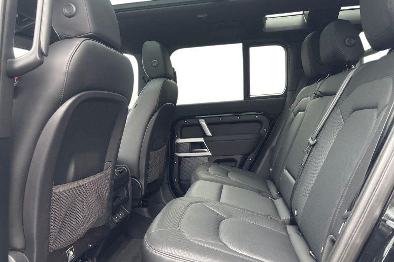 2023 (23) LAND ROVER DEFENDER 3.0 D250 X-Dynamic SE 110 5dr Auto 5014780