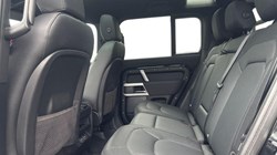 2023 (23) LAND ROVER DEFENDER 3.0 D250 X-Dynamic SE 110 5dr Auto 5014780