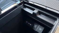 2019 (69) LAND ROVER RANGE ROVER EVOQUE 2.0 D180 R-Dynamic SE 5dr Auto 4793061