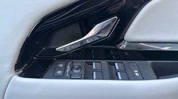 2024 (74) LAND ROVER RANGE ROVER EVOQUE 1.5 P270e Autobiography 5dr Auto 4838827