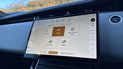 2024 (74) LAND ROVER RANGE ROVER EVOQUE 1.5 P270e Autobiography 5dr Auto 4838843