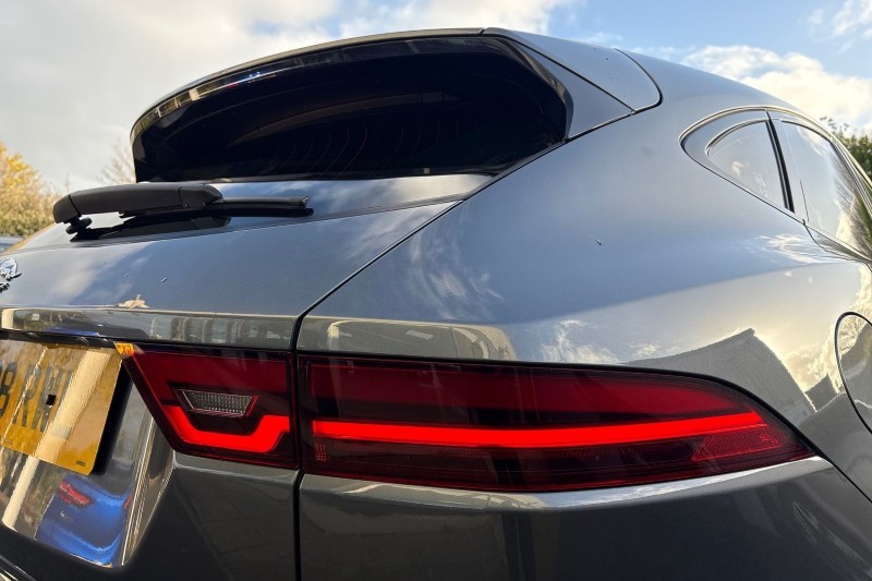 2019 (69) JAGUAR E-PACE 2.0d [180] Chequered Flag Edition 5dr Auto 4810937