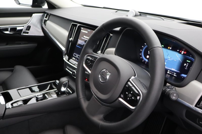 2024 (74) VOLVO V90 2.0 T8 [455] PHEV Ultra Dark 5dr AWD Auto *VAT QUALIFYING* 3874958