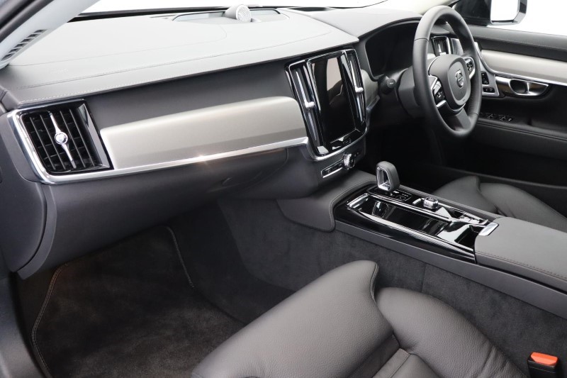 2024 (74) VOLVO V90 2.0 T8 [455] PHEV Ultra Dark 5dr AWD Auto *VAT QUALIFYING* 3874944