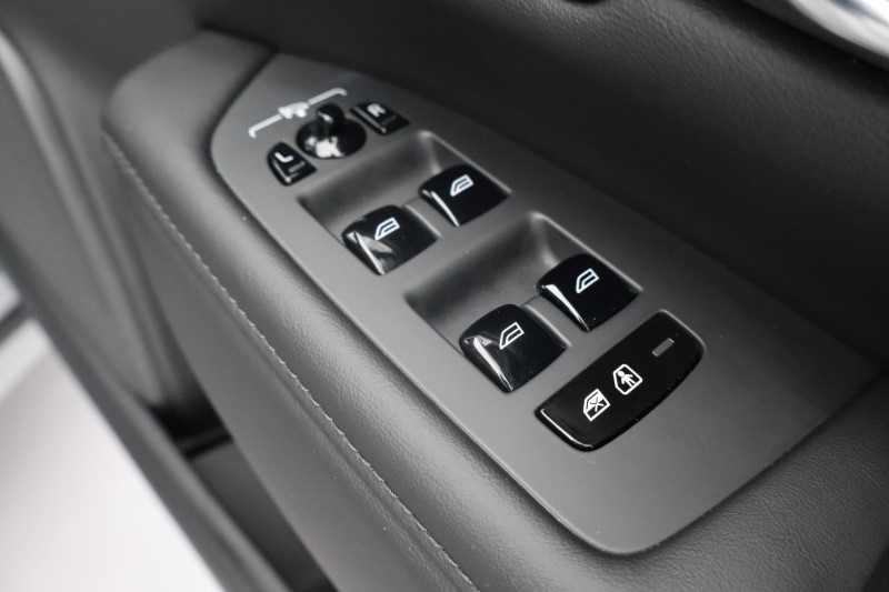 2024 (74) VOLVO V90 2.0 T8 [455] PHEV Ultra Dark 5dr AWD Auto *VAT QUALIFYING* 3874952