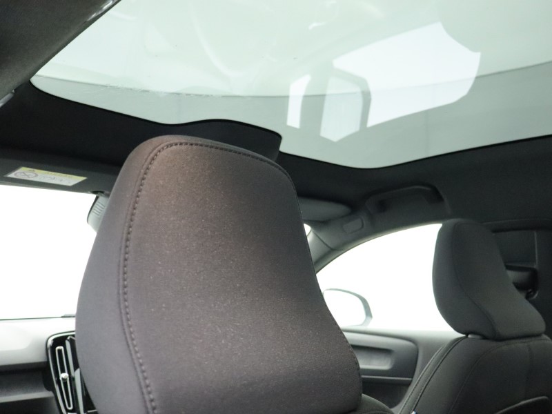 2023 (73) VOLVO C40 175kW Recharge Plus 69kWh 5dr Auto *VAT QUALIFYING* 4147372